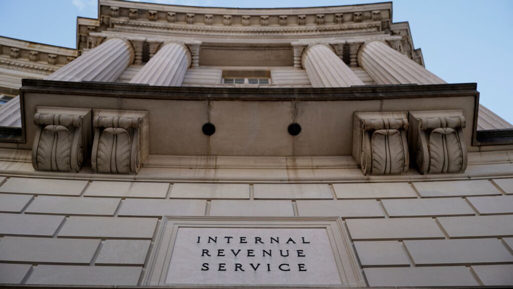 108105120 17400755182025 02 20t181645z 962444936 rc2hycat9wtc rtrmadp 0 usa trump irs