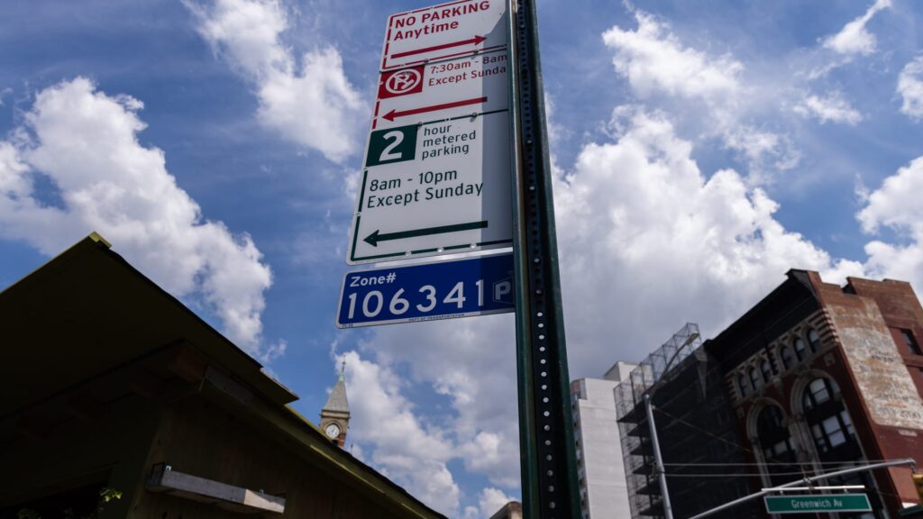 108277927 1773423163926 gettyimages 1242540983 NYC PARKING