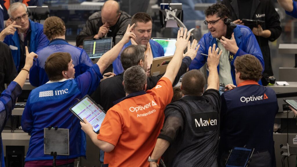 108285958 1775048847413 gettyimages 2269291716 6e6a0716 copy dwyr67au