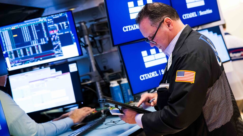 108291210 1776184015474 Traders Photo 20260414 KK PRESS 006