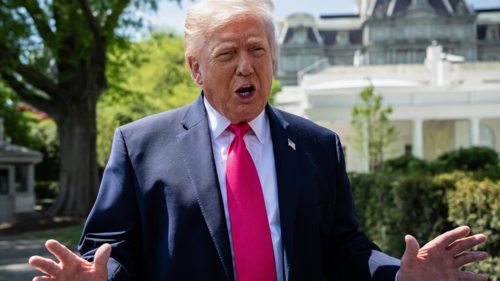 108293256 1776803525589 108293256 1776441277144 gettyimages 2271072130 TRUMP DEPART WH
