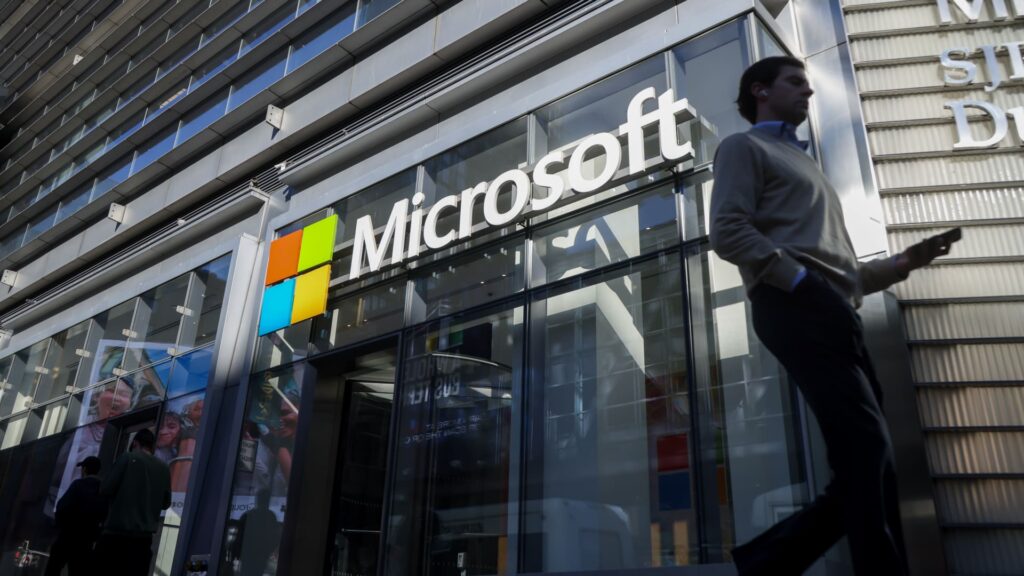 108298551 1777400890013 gettyimages 2272950563 MICROSOFT EARNS