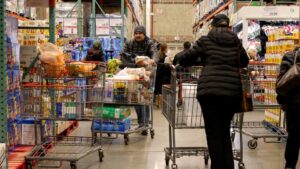 108253790 17685996492026 01 16t213708z 1516851866 rc2i2javtvtz rtrmadp 0 costco usa