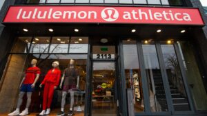108277385 1773337240138 gettyimages 2265479708 LULULEMON CANADA