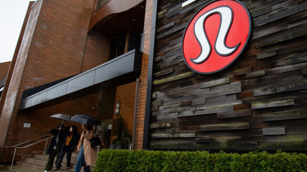 108279142 1773775898640 gettyimages 2265479539 LULULEMON CANADA