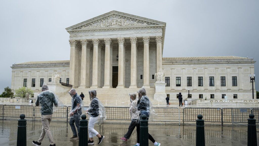 108294081 1776703680509 gettyimages 2271707330 SEC SUPREME COURT