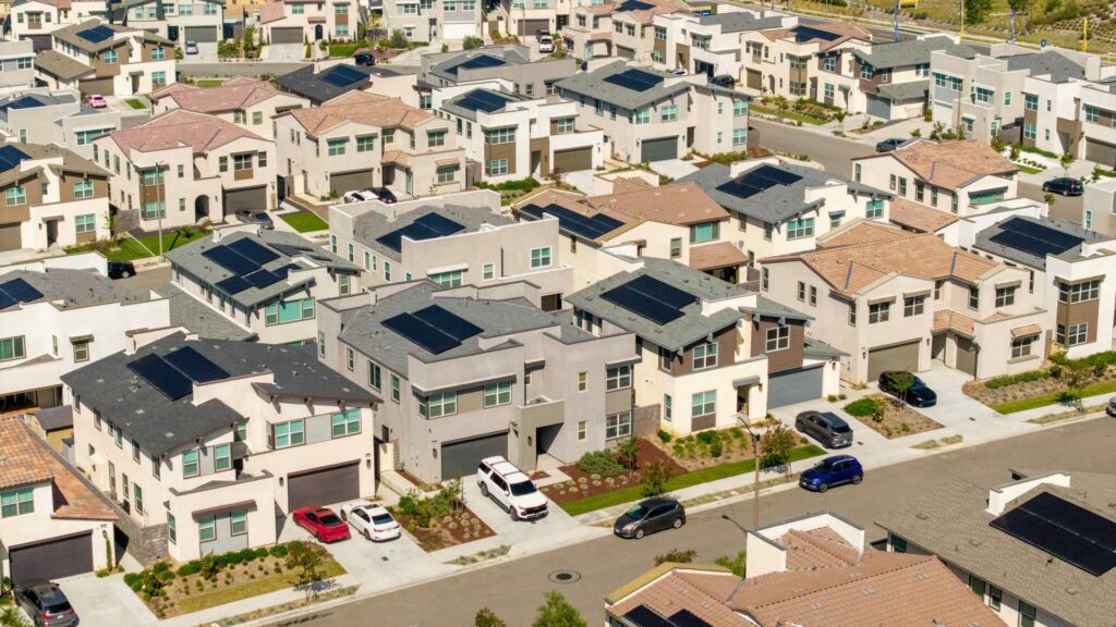 108304894 1778500061740 gettyimages 2274954224 US HOME SALES
