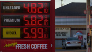 108305054 1778512868515 gettyimages 2275118881 MIDWEST GAS PRICES