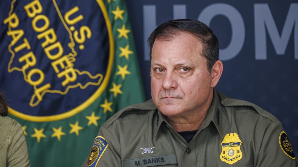 108307059 1778773943296 gettyimages 2254518618 dhssecretarynoemholdsroundtablediscussionwithtexasranchersan