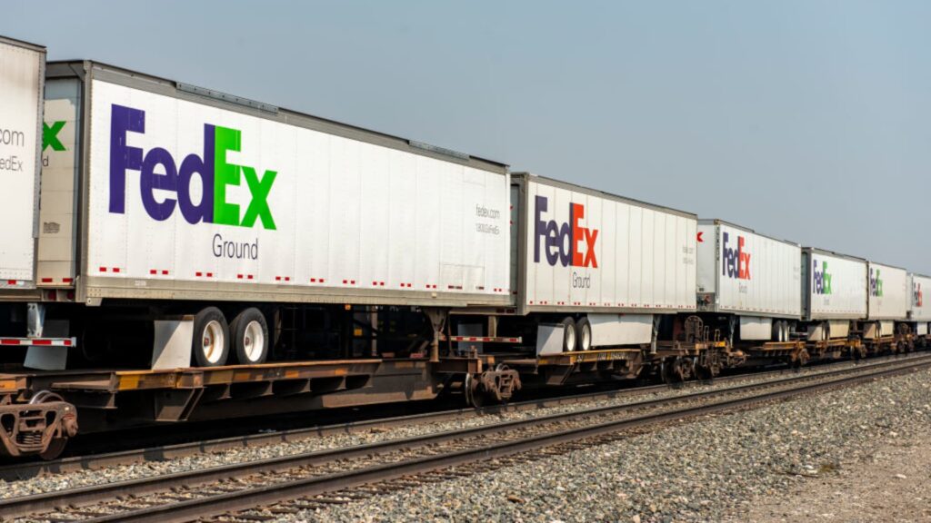 106932258 1629806965316 gettyimages 1234838086 bsnf container 006