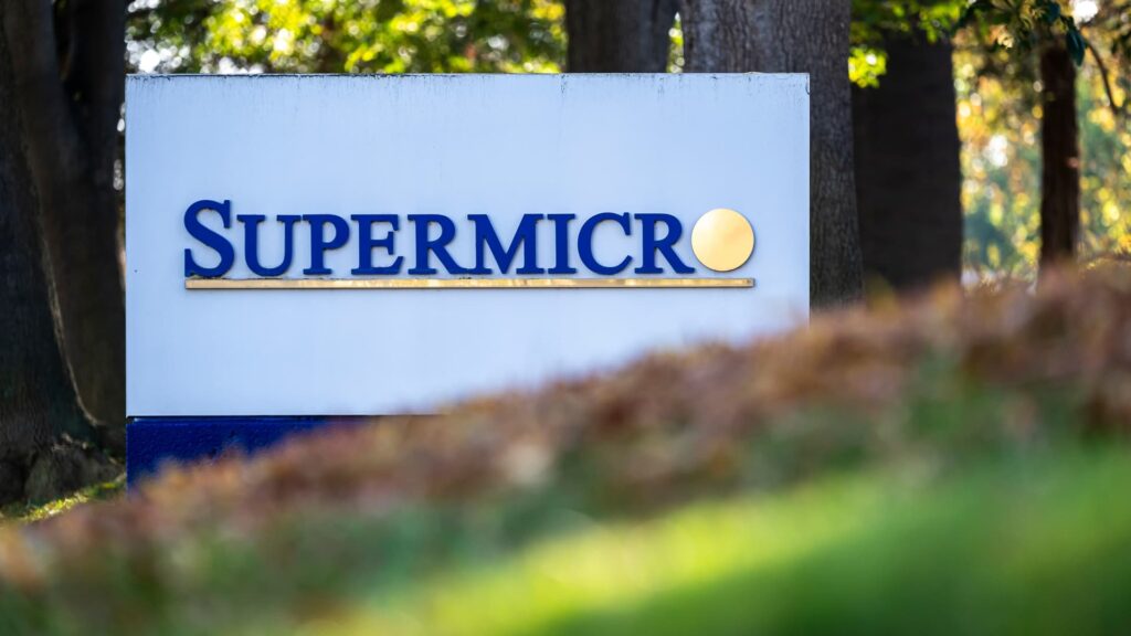 108100576 1739281268475 gettyimages 2187541080 SUPER MICRO COMPUTER