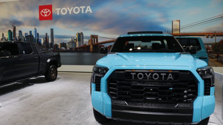 108287633 1775514035132 NYIAS 04022026 DeVries 209