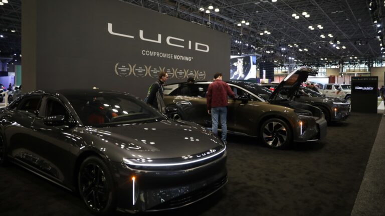 108287649 1775514739031 NYIAS 04022026 DeVries 396