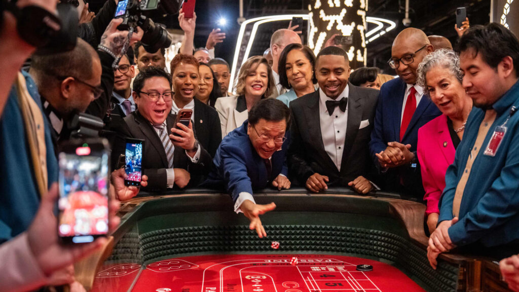 108298650 1777405282308 gettyimages 2273014172 RESORTS WORLD NYC