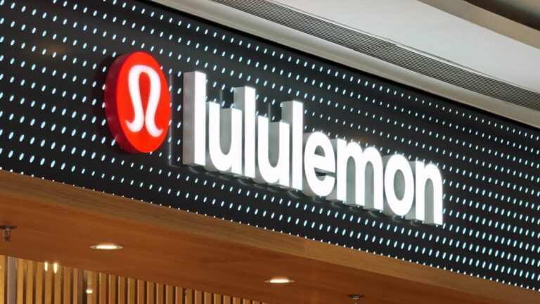 108312420 1779883664232 gettyimages 2270906615 Lululemon