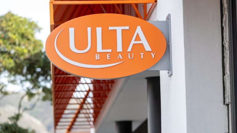 108313283 1779984770571 gettyimages 2249178583 ULTA BEAUTY EARNS