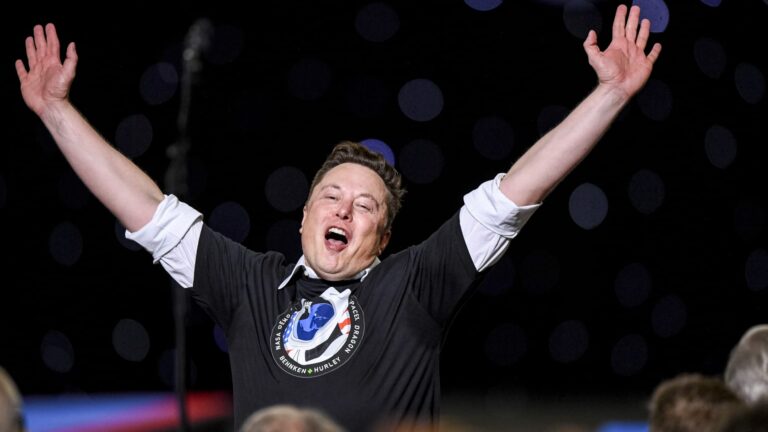 108318547 1780964553416 gettyimages 1249371195 SPACEBOOK