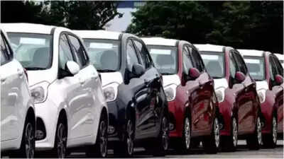april 3925 auto sales passenger vehicles hit record high 2 wheelers witness sharp decline