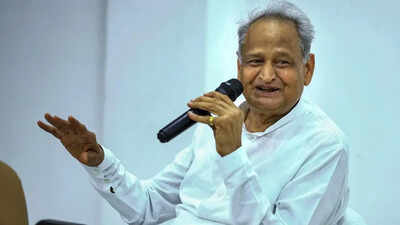 ashok gehlot addresses media in jaipur