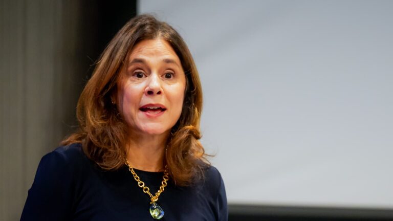 108220137 1761932739662 gettyimages 2243837870 DALLAS FED SPEAK