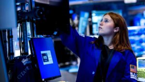108327432 1782483970820 Traders Photo 20260626 KK PRESS 001