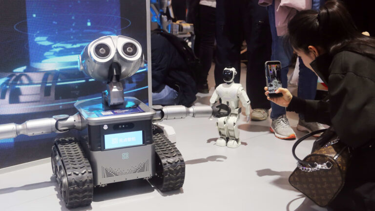 108329105 1782890762155 gettyimages 2266283378 AWE 2026 Robots
