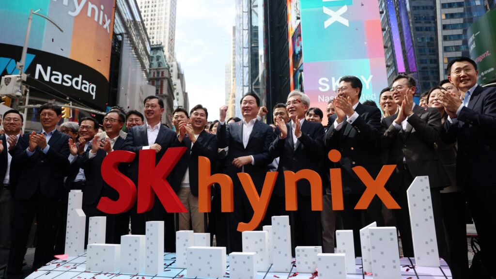 108333437 1783695896421 gettyimages 2284868770 SK HYNIX IPO