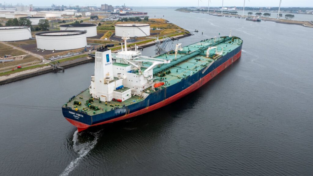108334811 1784044841219 2026 07 14T101926Z 1707699432 RC2CI9AZ3FKO RTRMADP 3 IRAN CRISIS SHIPPING EMIRATES