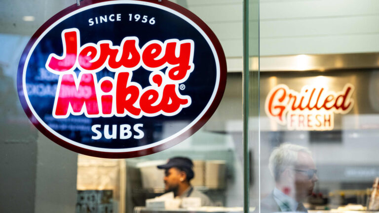 108337514 1784574988953 gettyimages 2286327848 JERSEY MIKES IPO