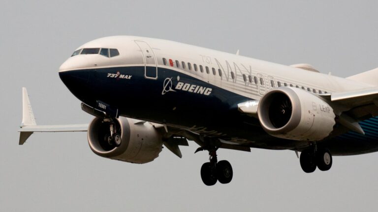 106832536 16119421532021 01 27t171439z 1922726570 rc2hgl9hfcnl rtrmadp 0 boeing 737max
