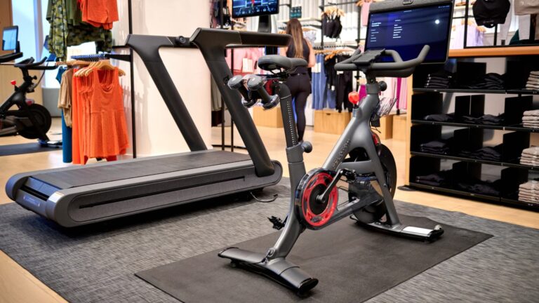 108222317 1762435648172 gettyimages 2238075663 PELOTON PRODUCTS