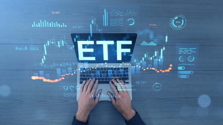 108270664 1772140997492 gettyimages 2219301700 exchange traded funds income investment saving investment in