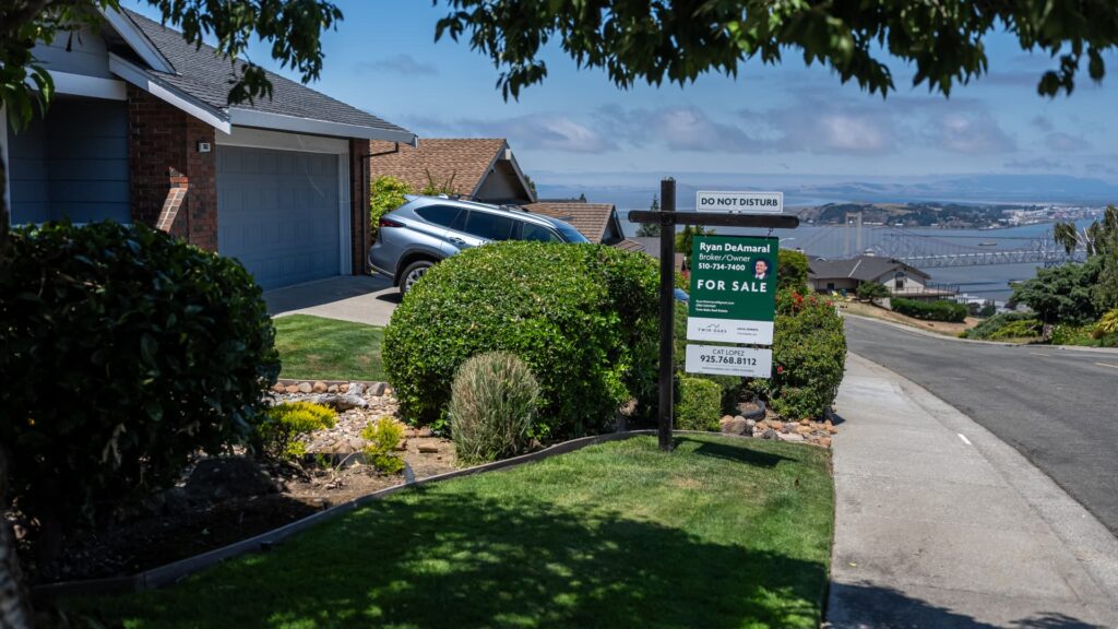 108323578 1781729854044 gettyimages 2281471615 US HOUSING