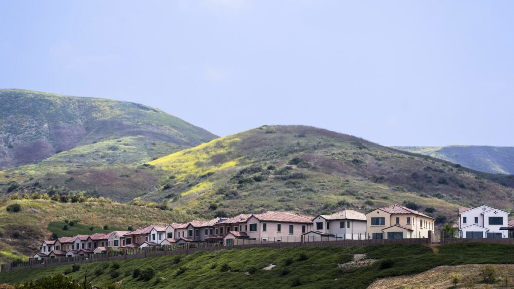108343930 1785775143325 gettyimages 2154701445 ocr l generic houses 03 pb
