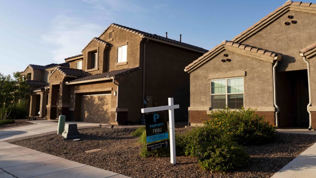 108351241 1787091269608 gettyimages 2288493560 US HOUSING