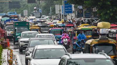 new delhi aug 10 ani vehicles stuck in a traffic jam outside red fort in ne