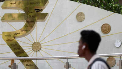 rupee rises 9 paise against us dollar
