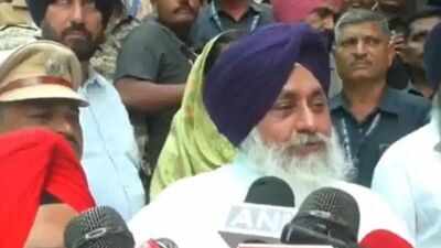 sukhbir badal was attacked at a gurudwara in maharashtras nanded