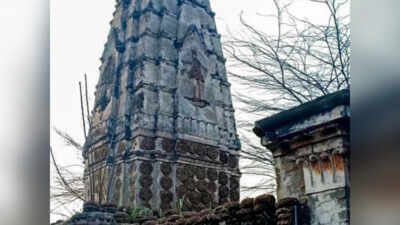 100 year old hindu temple was demolished in pakistans punjab