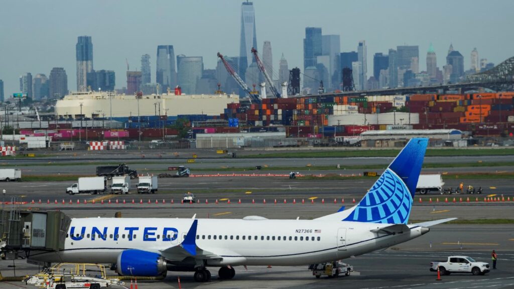 108144398 17470837082025 05 12t205557z 968943746 rc2kgea6ublc rtrmadp 0 usa aviation newark