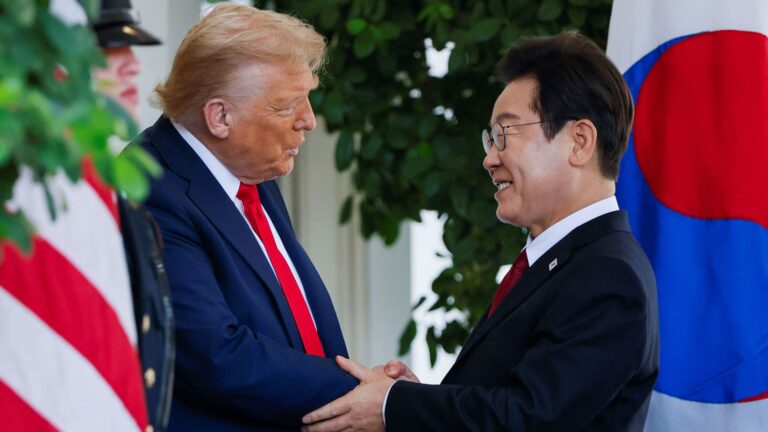 108190331 17561400082025 08 25t163732z 1148831808 rc2gegaqevh9 rtrmadp 0 usa southkorea