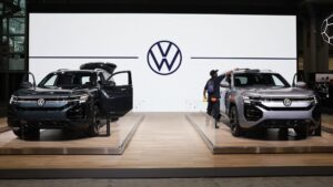 108287653 1775514739032 NYIAS 04022026 DeVries 466