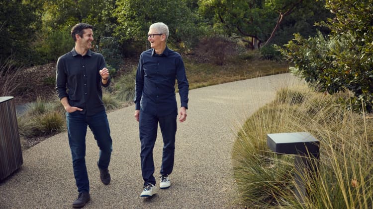108294282 1776723285352 Apple John Ternus Tim Cook