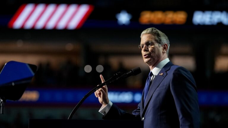 108361600 1789105064608 gettyimages 2293873412 RNC MIDTERM CONVENTION