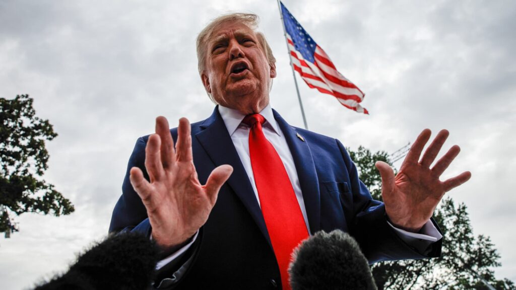 108368454 1790435057228 gettyimages 2296660349 TRUMP WH DEPART