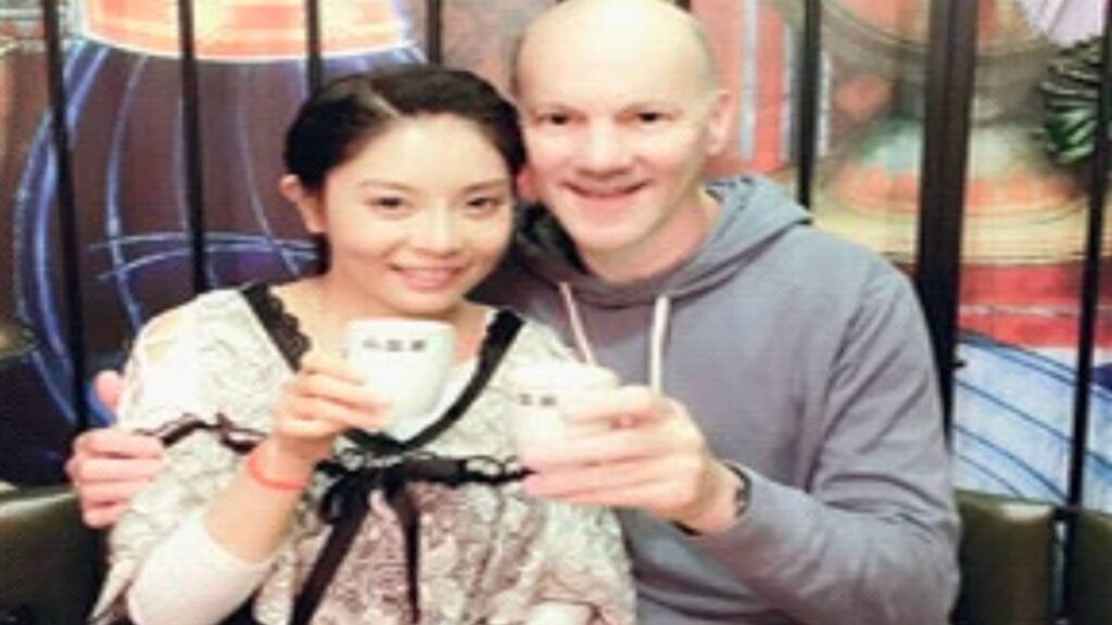 108368937 1790617816654 4 rogers yuyu in china restaurant