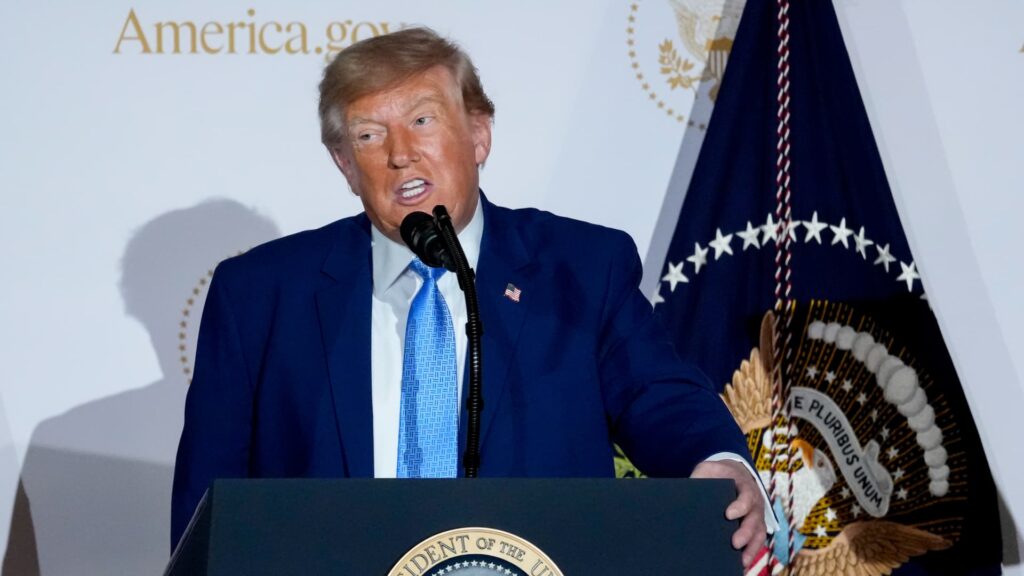 108369414 1790692965330 gettyimages 2297178420 TRUMP AMERICAGOV