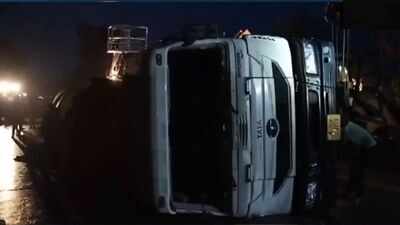5 killed 20 injured in bus bulker collision in madhya pradesh photo credit ani