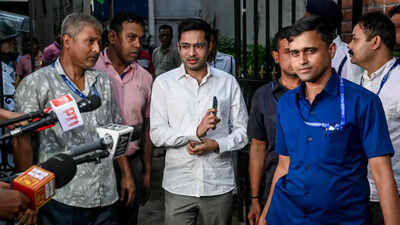 abhishek banerjee at police station in kolkata