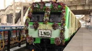 lng train